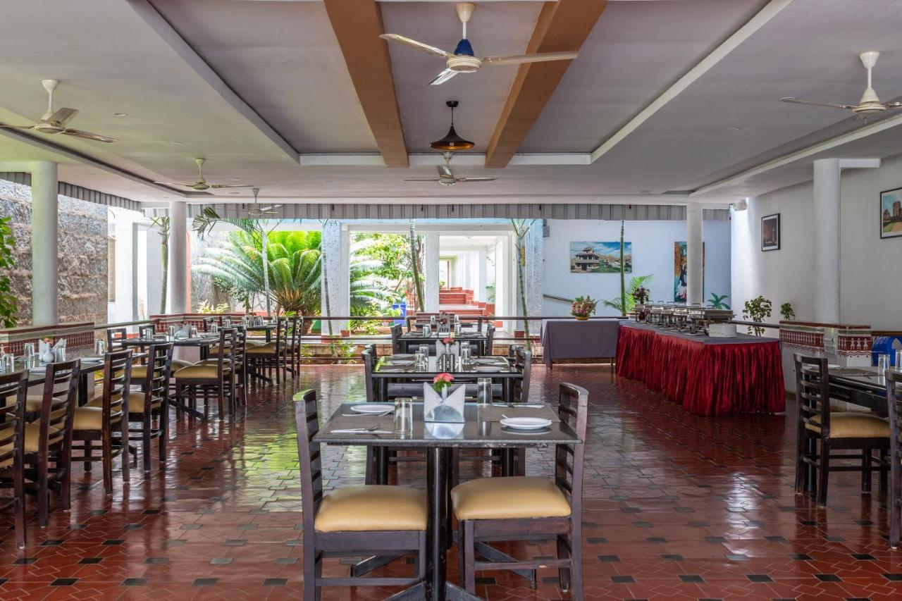 Kstdc Hotel Mayura Bhuvaneshwari Kamalapur Хампи Экстерьер фото